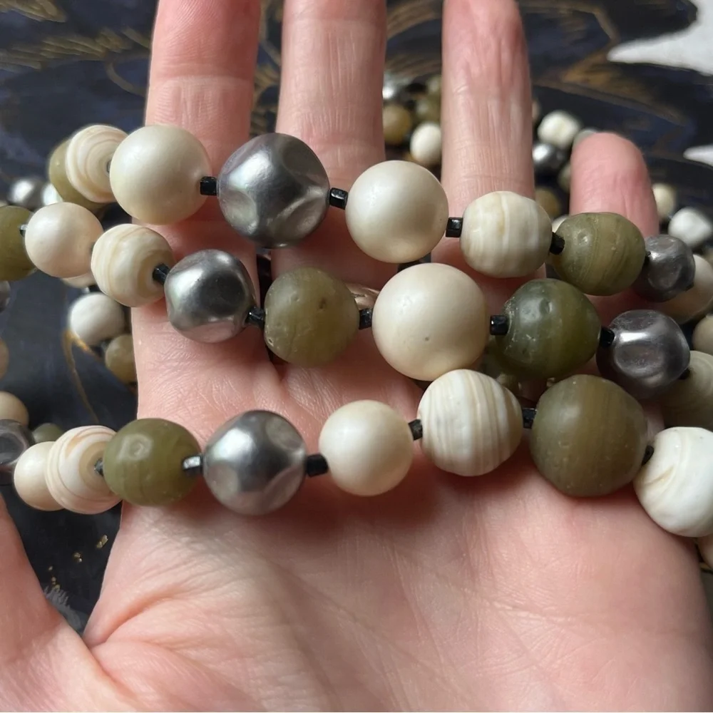 Vintage 60s Lucite Pistachio Green Cream and Silver Chunky Beaded Necklace